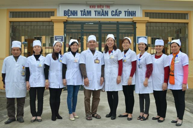 Cán bộ khoa Nam